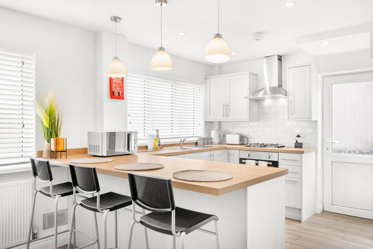 Off Road Parking, Garden, Smart Tv'S In All Rooms! Morriston Esterno foto